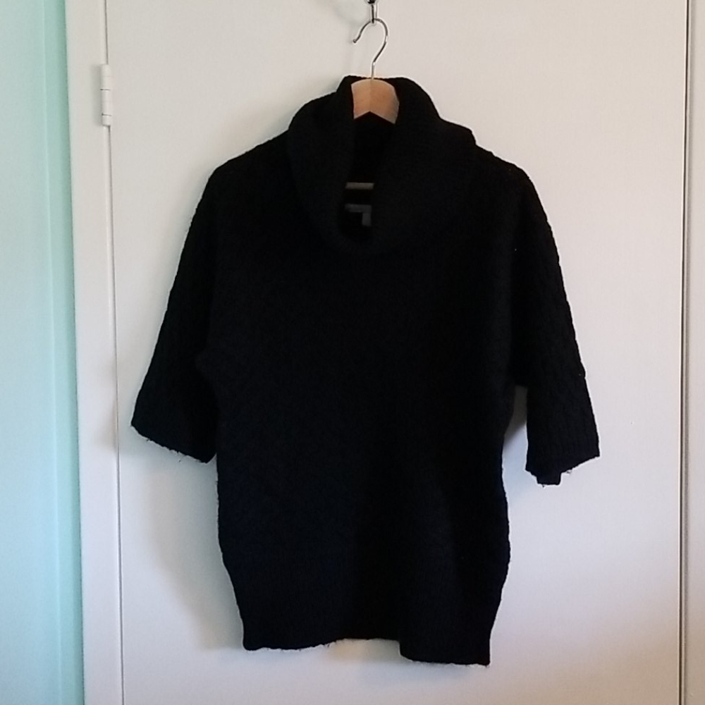Elbow sleeve sweater